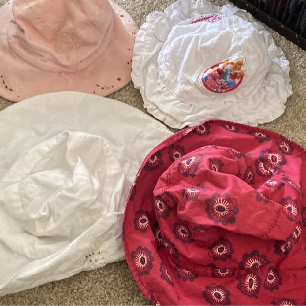GAP Pink and White Summer Hats